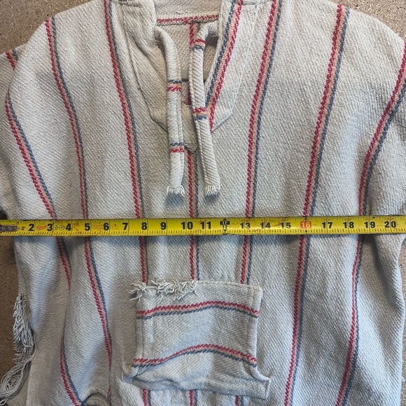 Striped Baja Hoodie with Front Pocket Distressed Size Medium - Picture 5 of 8